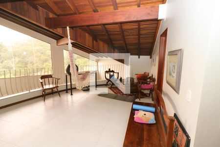 Casa de condomínio para alugar com 260m², 4 quartos e 2 vagasQuarto 1