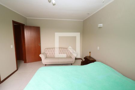 Casa de condomínio para alugar com 260m², 4 quartos e 2 vagasSuíte 3