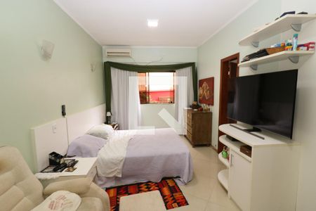 Casa de condomínio para alugar com 260m², 4 quartos e 2 vagasSuíte 1