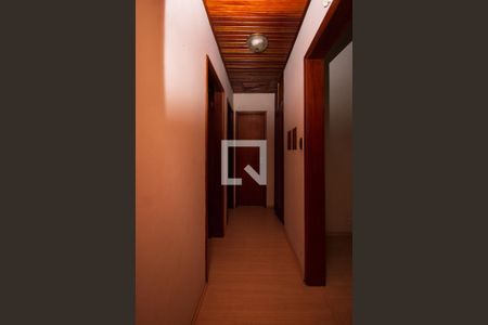 Casa à venda com 110m², 2 quartos e 2 vagasCorredor