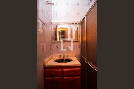 Casa à venda com 110m², 2 quartos e 2 vagasBanheiro