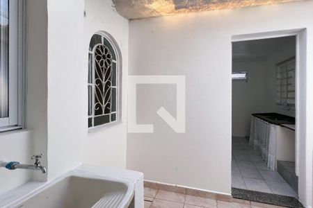 Casa para alugar com 55m², 1 quarto e sem vagaÁrea de Serviço