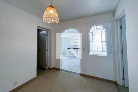 Casa para alugar com 55m², 1 quarto e sem vagaSala