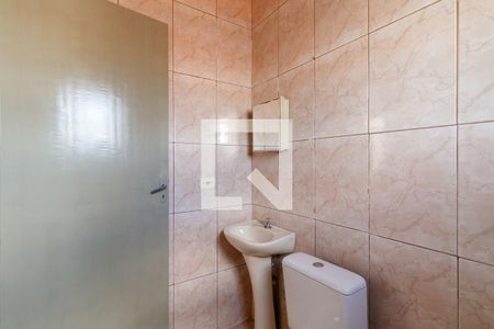 Banheiro de casa para alugar com 1 quarto, 46m² em Vila Araguaia, São Paulo