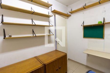 Casa à venda com 300m², 3 quartos e 2 vagas Casa à venda com 300m², 3 quartos e 2 vagasQuarto 1