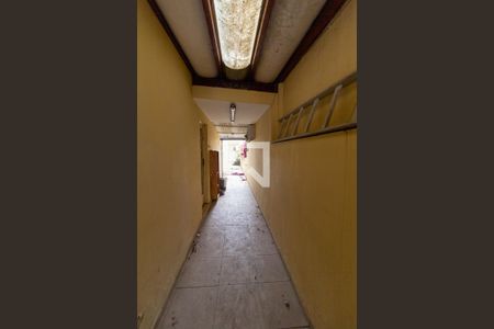 Casa à venda com 300m², 3 quartos e 2 vagas Casa à venda com 300m², 3 quartos e 2 vagasEntrada Lateral