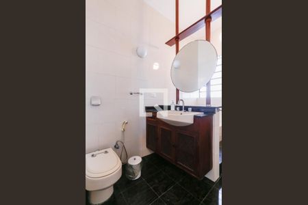 Casa à venda com 300m², 4 quartos e 2 vagasBanheiro Social