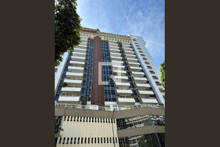 Apartamento para alugar com 76m², 2 quartos e 1 vagaFachada