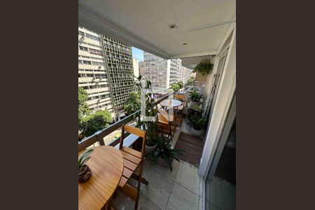 Apartamento para alugar com 76m², 2 quartos e 1 vagaVaranda