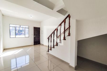 Sala de casa para alugar com 3 quartos, 76m² em Jardim Pazini, Taboão da Serra