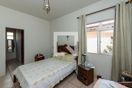 Casa à venda com 455m², 4 quartos e 6 vagas Casa à venda com 455m², 4 quartos e 6 vagasSuíte