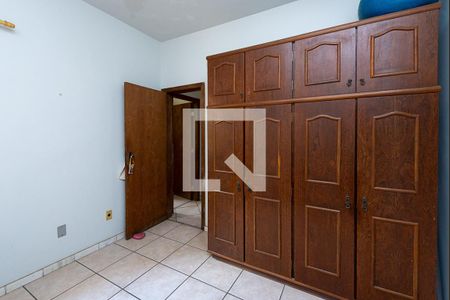 Casa à venda com 455m², 4 quartos e 6 vagas Casa à venda com 455m², 4 quartos e 6 vagasQuarto 2 - Armário