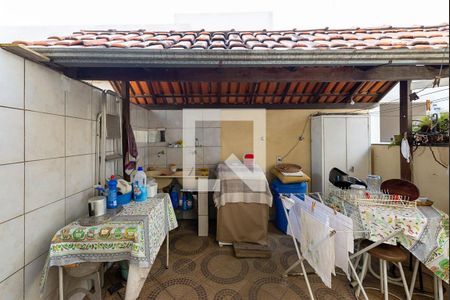 Casa à venda com 455m², 4 quartos e 6 vagas Casa à venda com 455m², 4 quartos e 6 vagasÁrea de Serviço