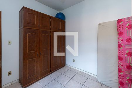 Casa à venda com 455m², 4 quartos e 6 vagas Casa à venda com 455m², 4 quartos e 6 vagasQuarto 2 - Armário