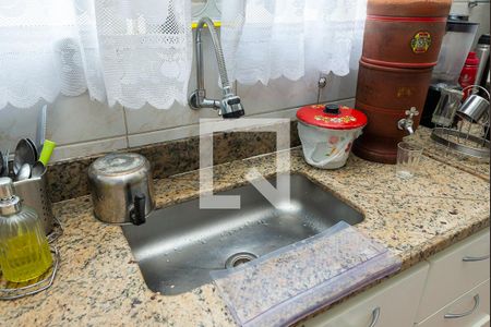 Casa à venda com 455m², 4 quartos e 6 vagas Casa à venda com 455m², 4 quartos e 6 vagasCozinha - Torneira