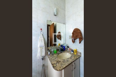 Casa à venda com 455m², 4 quartos e 6 vagas Casa à venda com 455m², 4 quartos e 6 vagasBanheiro da Suíte