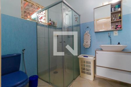 Casa à venda com 106m², 4 quartos e 3 vagasBanheiro da Suíte (Casa 01)