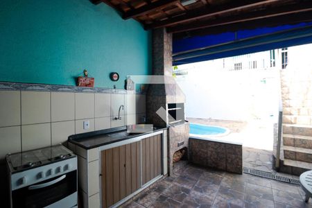 Casa à venda com 106m², 4 quartos e 3 vagasVaranda com Churrasqueira