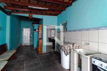 Casa à venda com 106m², 4 quartos e 3 vagasVaranda com Churrasqueira