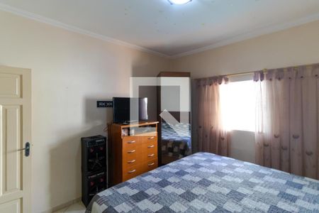 Casa à venda com 106m², 4 quartos e 3 vagasSuíte (Casa 01)