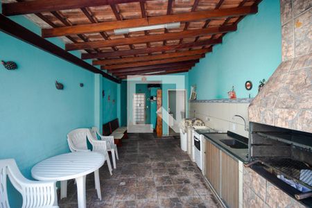 Casa à venda com 106m², 4 quartos e 3 vagasVaranda com Churrasqueira