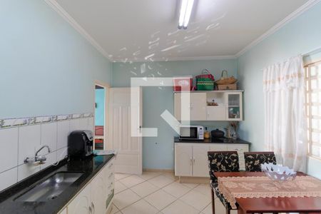 Casa à venda com 106m², 4 quartos e 3 vagasCozinha (Casa 01)