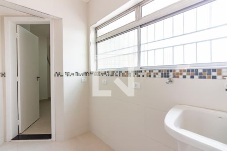 Apartamento para alugar com 150m², 3 quartos e 2 vagas Apartamento para alugar com 150m², 3 quartos e 2 vagasÁrea de Serviço