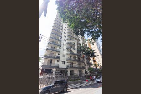 Apartamento para alugar com 150m², 3 quartos e 2 vagas Apartamento para alugar com 150m², 3 quartos e 2 vagasFachada