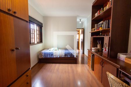 Casa à venda com 160m², 3 quartos e 5 vagasQuarto Suíte 2