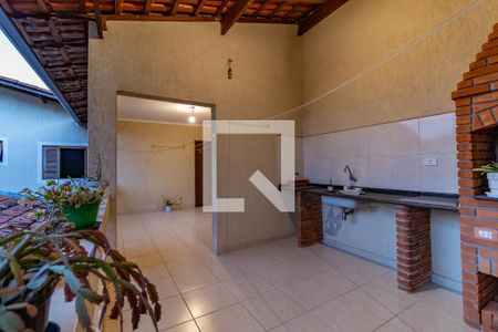Casa à venda com 160m², 3 quartos e 5 vagasChurrasqueira