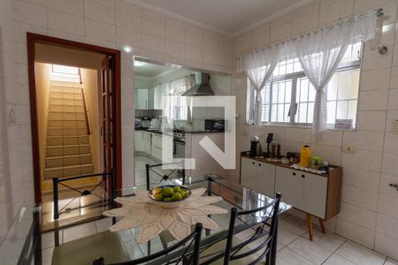 Casa à venda com 160m², 3 quartos e 5 vagasCopa