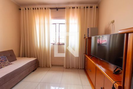 Sala de  TV de casa à venda com 3 quartos, 160m² em Vila Butantã, São Paulo