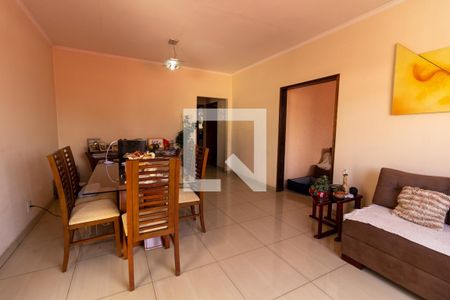 Sala de casa à venda com 3 quartos, 160m² em Vila Butantã, São Paulo