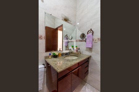 Casa à venda com 160m², 3 quartos e 5 vagasBanheiro Social