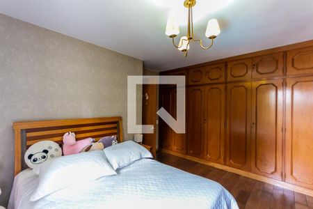 Apartamento à venda com 200m², 4 quartos e 1 vaga Apartamento à venda com 200m², 4 quartos e 1 vagaQuarto 2