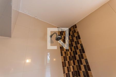 Apartamento à venda com 200m², 4 quartos e 1 vaga Apartamento à venda com 200m², 4 quartos e 1 vagaChuveiro