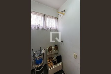 Apartamento à venda com 200m², 4 quartos e 1 vaga Apartamento à venda com 200m², 4 quartos e 1 vagaBanheiro de Serviço