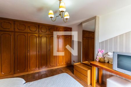 Apartamento à venda com 200m², 4 quartos e 1 vaga Apartamento à venda com 200m², 4 quartos e 1 vagaQuarto 2