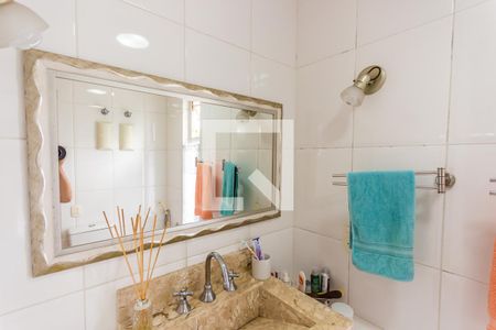 Apartamento à venda com 200m², 4 quartos e 1 vaga Apartamento à venda com 200m², 4 quartos e 1 vagaEspelho