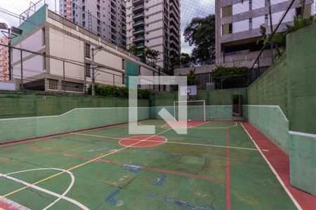 Apartamento à venda com 200m², 4 quartos e 1 vaga Apartamento à venda com 200m², 4 quartos e 1 vagaQuadra Esportiva