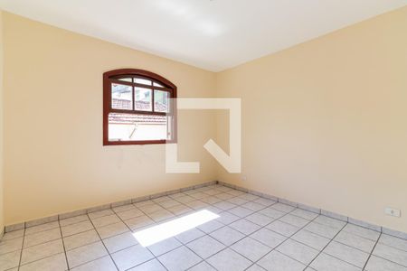 Quarto 1 de casa para alugar com 2 quartos, 110m² em Vila Emir, São Paulo