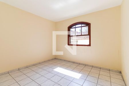 Quarto 1 de casa para alugar com 2 quartos, 110m² em Vila Emir, São Paulo