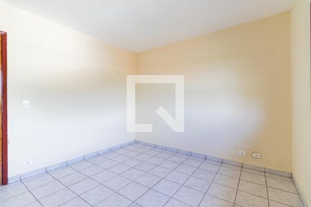 Quarto 2 de casa para alugar com 2 quartos, 110m² em Vila Emir, São Paulo
