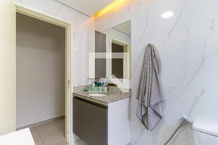 Casa à venda com 224m², 3 quartos e 3 vagasBanheiro