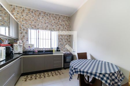 Casa à venda com 224m², 3 quartos e 3 vagasCozinha