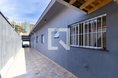 Casa à venda com 224m², 3 quartos e 3 vagasQuintal e vagas de garagem