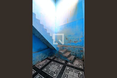 Casa para alugar com 80m², 1 quarto e sem vagaEscada