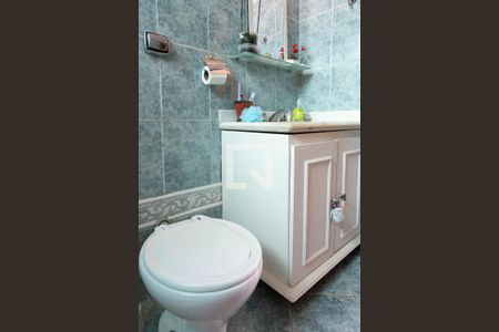 Apartamento à venda com 96m², 3 quartos e 2 vagas Apartamento à venda com 96m², 3 quartos e 2 vagasBanheiro da suíte