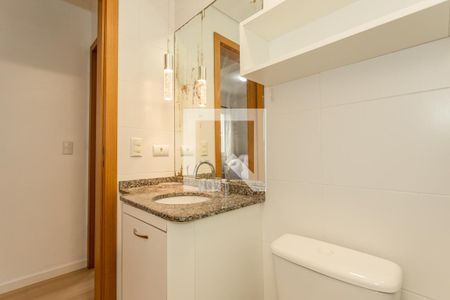 Banheiro de apartamento à venda com 1 quarto, 45m² em Vista Alegre, Curitiba