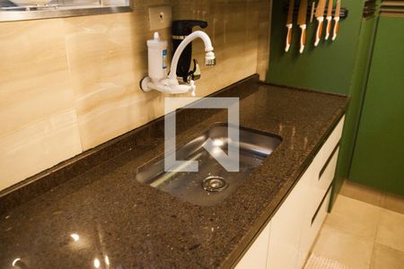 Apartamento à venda com 120m², 2 quartos e 1 vaga Apartamento à venda com 120m², 2 quartos e 1 vagaCozinha - Torneira